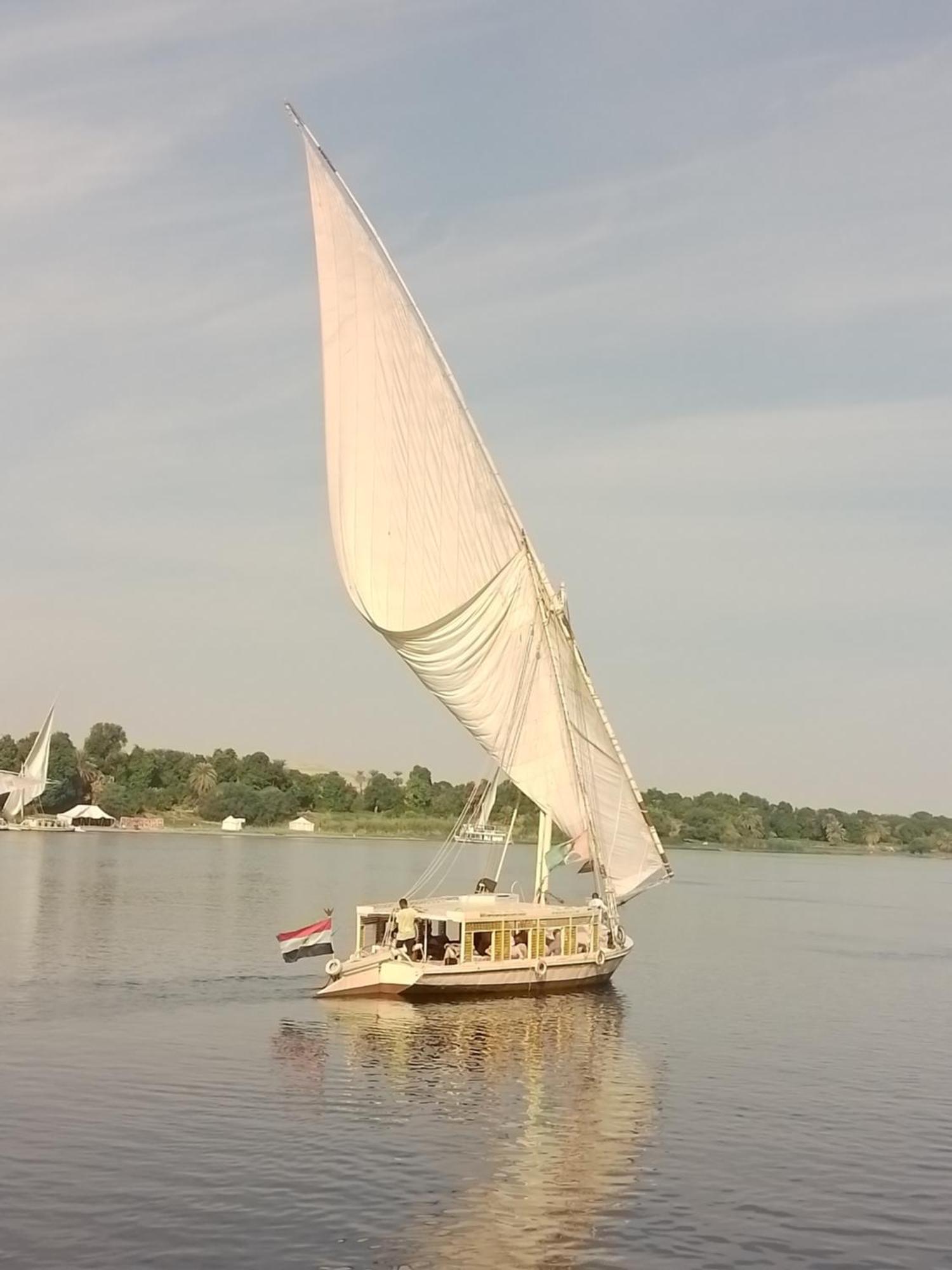 Sailing Spirit Hotel Aswan Exterior photo