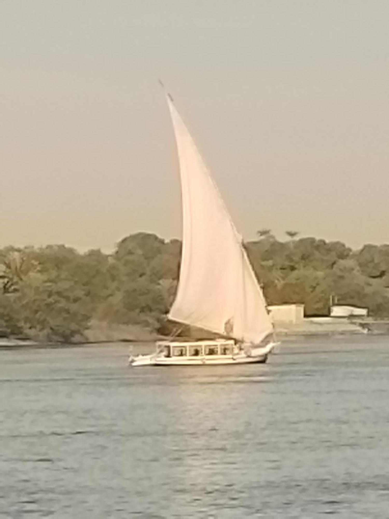 Sailing Spirit Hotel Aswan Exterior photo