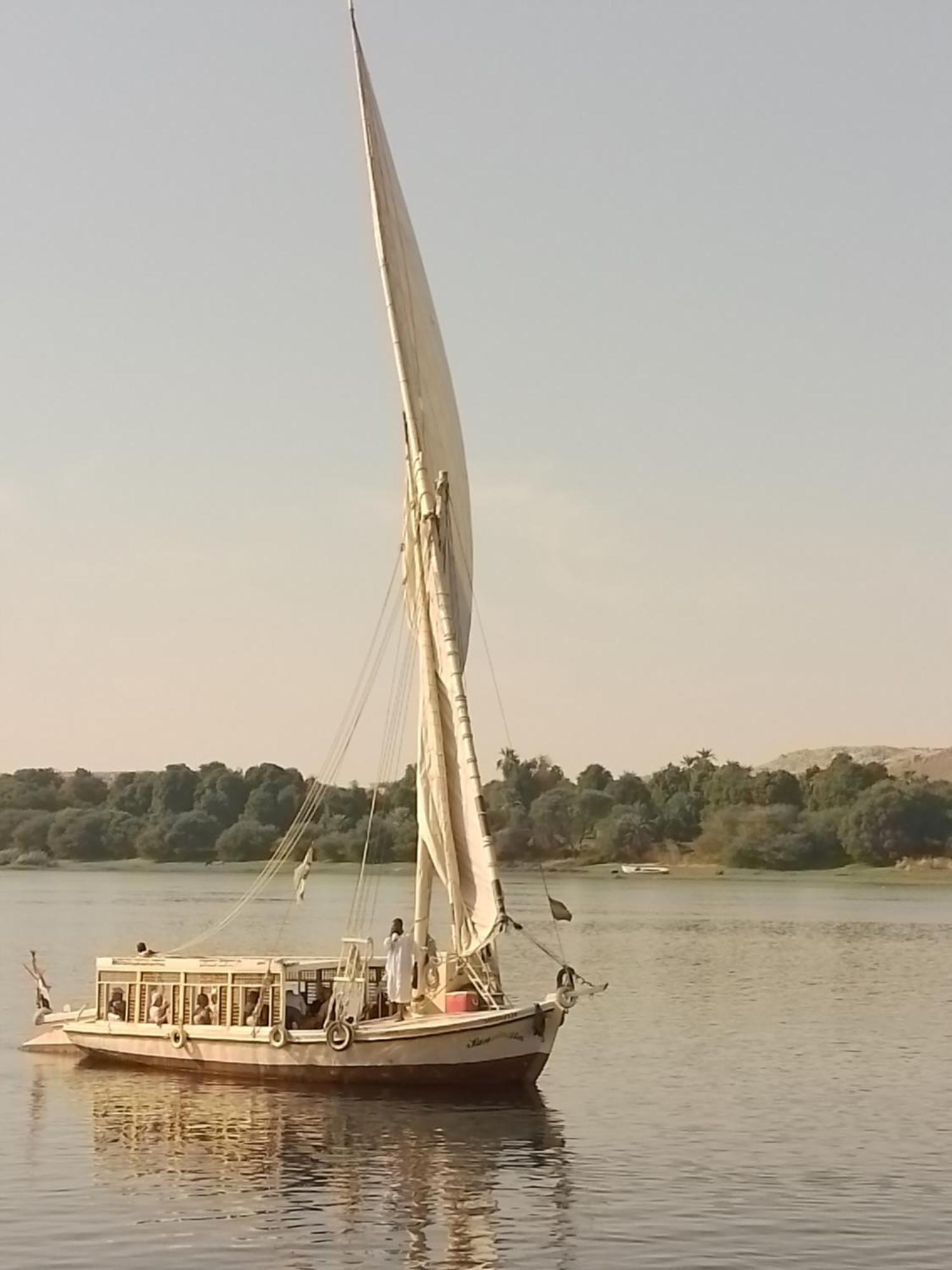 Sailing Spirit Hotel Aswan Exterior photo